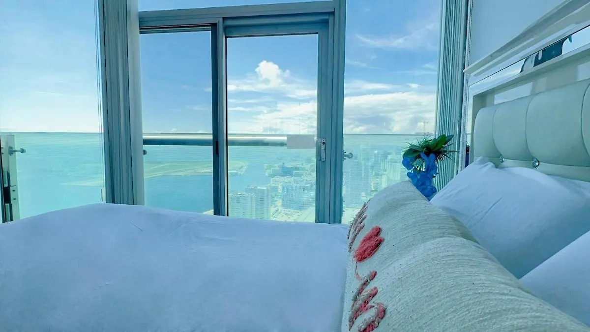 Apartment New Milliondollarview49Thfloor Cn Tower Lake Toronto